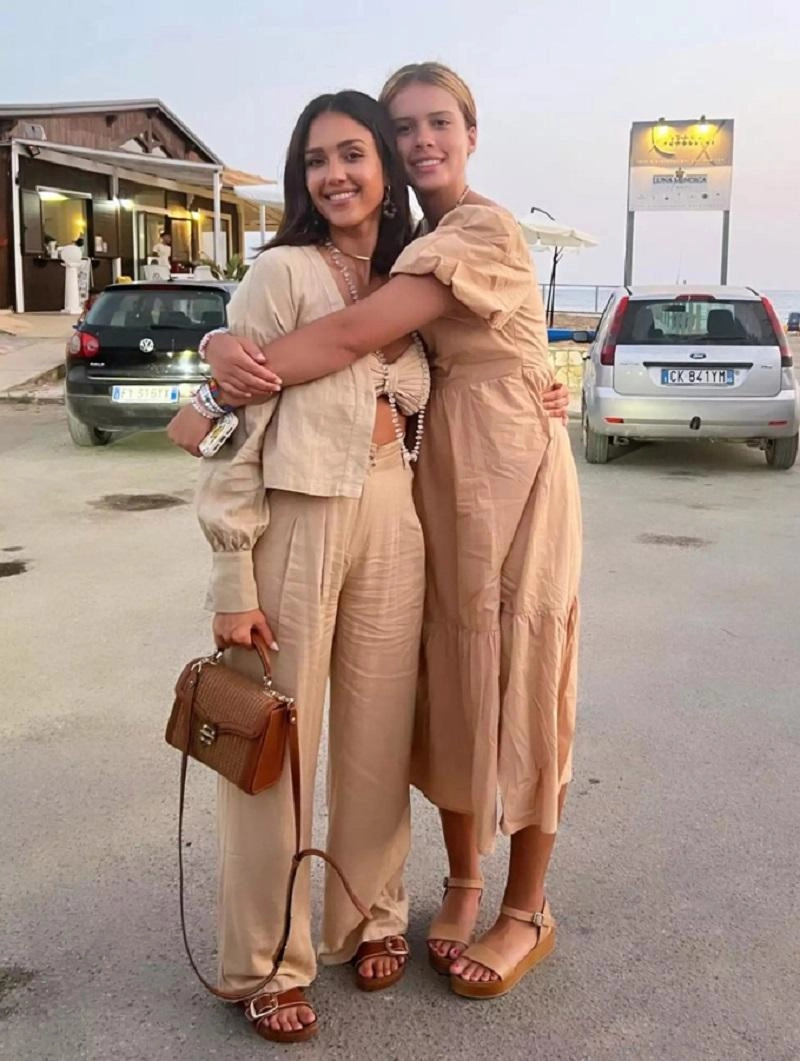 Con gái đầu lòng của thiên thần bóng tối 16 tuổi là bản sao vượt trội mẹ jessica alba nhìn mà muốn khóc - 3