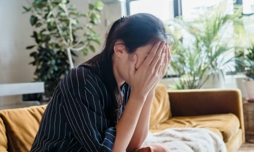 Con gái dậy thì yêu người đàn ông hơn 20 tuổi tôi bàng hoàng khi tìm đến tận nhà bạn trai của con - 3