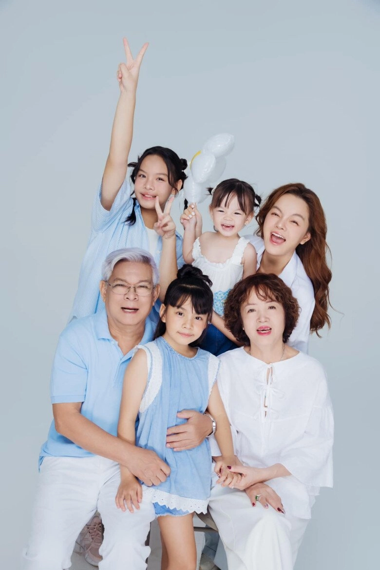 con gái ít ai biết của ca sĩ phạm quỳnh anh 18 tuổi đã cao gần 1m80 mặt xinh như hoa hậu giờ ra sao - 3