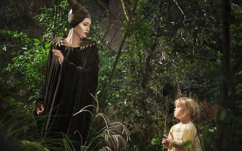 Con gái là bản sao của brad pitt 16 tuổi làm trợ lý cho angelina jolie cách sống trái ngược anh sinh đôi - 4