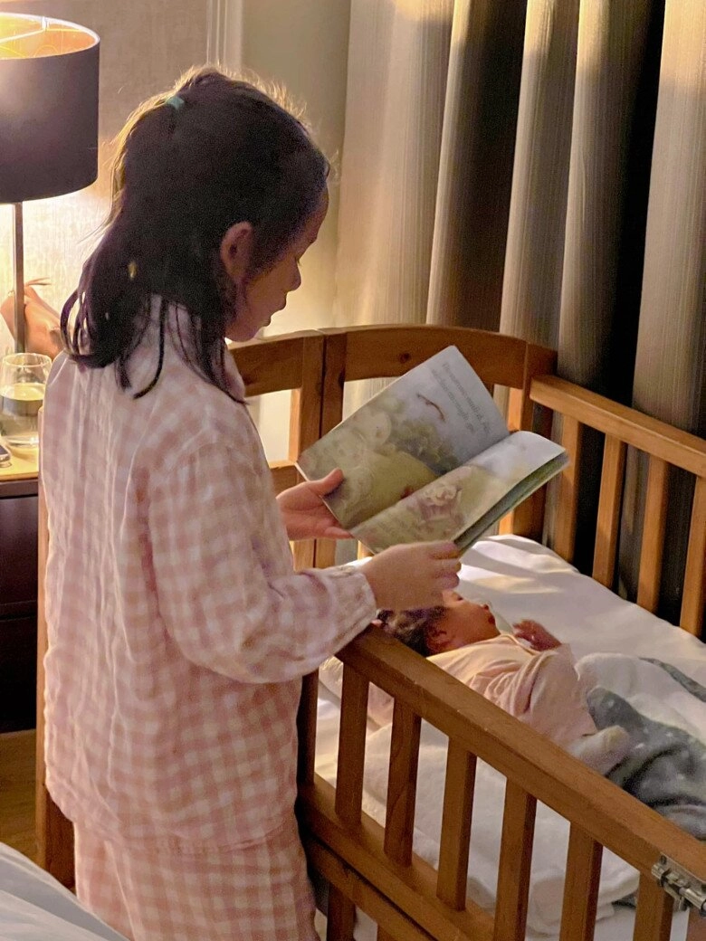 Con gái lai tây nhà lan phương 9 tháng tuổi đã độc tấu piano dáng vẻ cực yêu ai cũng khen có khiếu - 9