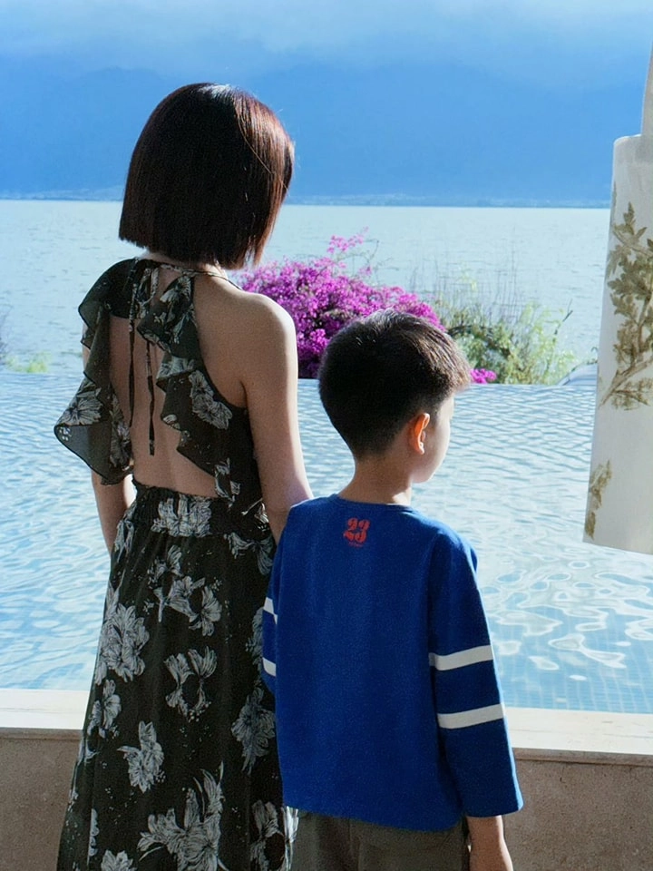 Con gái lâm tâm như khi lớn được mẹ chồng tương lai khen đẹp lắm con gái triệu vy tuổi dậy thì nhan sắc cũng không kém - 5