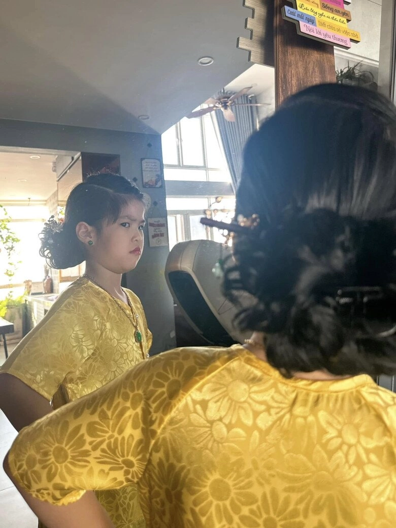Con gái lê phương là bản sao của mẹ giống cả về ngoại hình lẫn thần thái được dự đoán sẽ nối nghiệp phụ huynh - 4