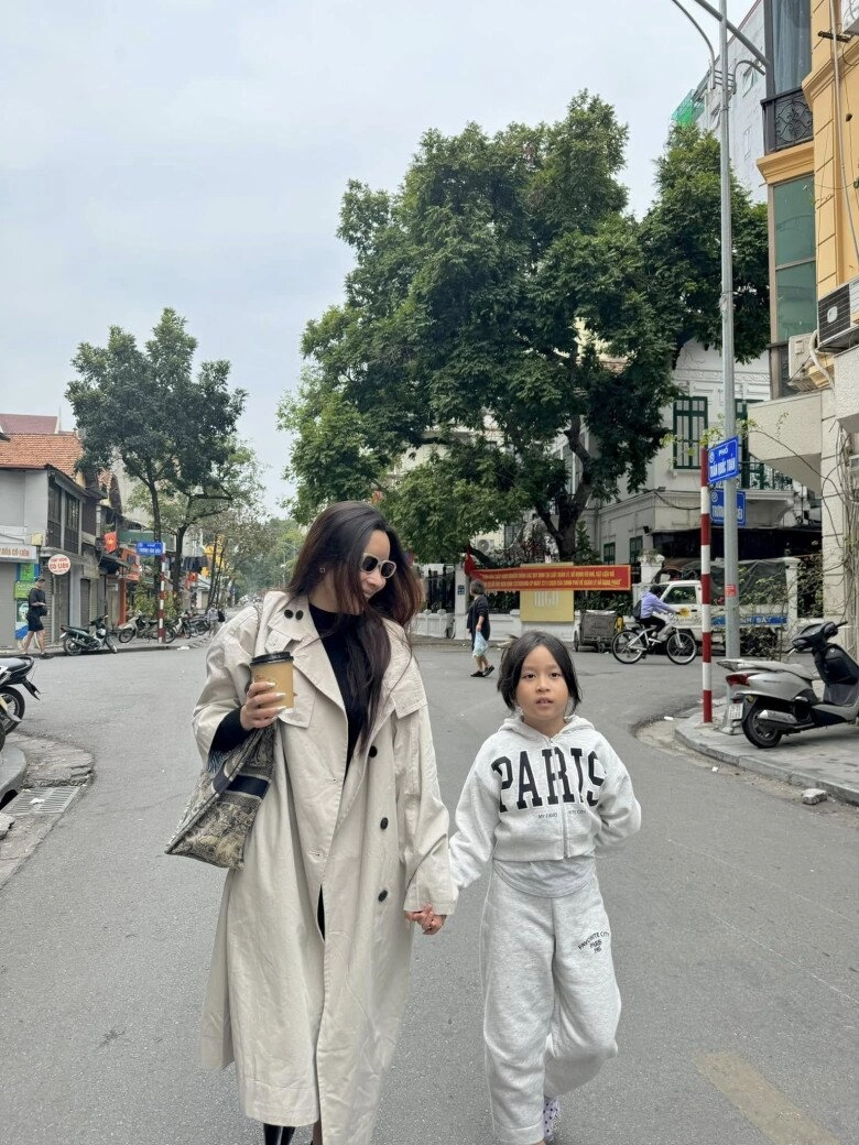 Con gái lưu hương giang xin lỗi vì chê đồ ăn mẹ nấu không ngon ngày càng như bản sao của hồ hoài anh - 7