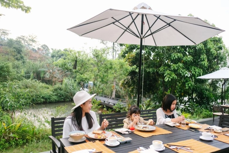 Con gái lưu hương giang xin lỗi vì chê đồ ăn mẹ nấu không ngon ngày càng như bản sao của hồ hoài anh - 10