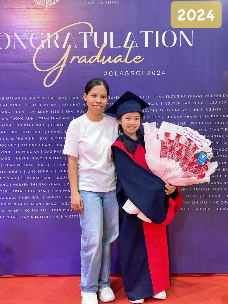 Con gái mai phương trổ mã sắp cao vượt bảo mẫu giờ đứng cạnh cứ tưởng 2 chị em - 12
