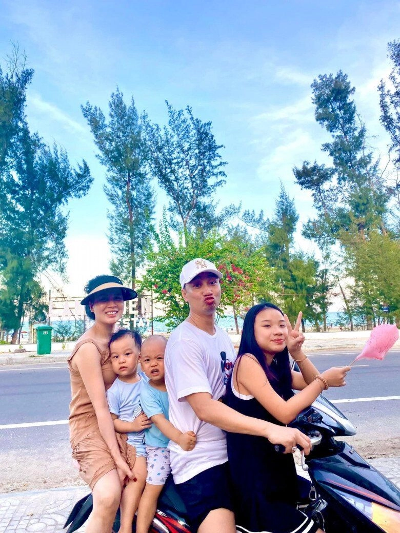 Con gái mc thành trung nhập học trường thpt hơn 100 tuổi nằm trong top điểm chuẩn lớp 10 cao nhất ở tphcm - 7