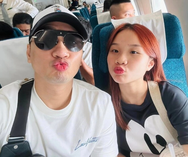 Con gái mc thành trung sướng như công chúa được bố ruột đón đi chơi bố tây yêu chiều khiến mẹ hạnh phúc lây - 2