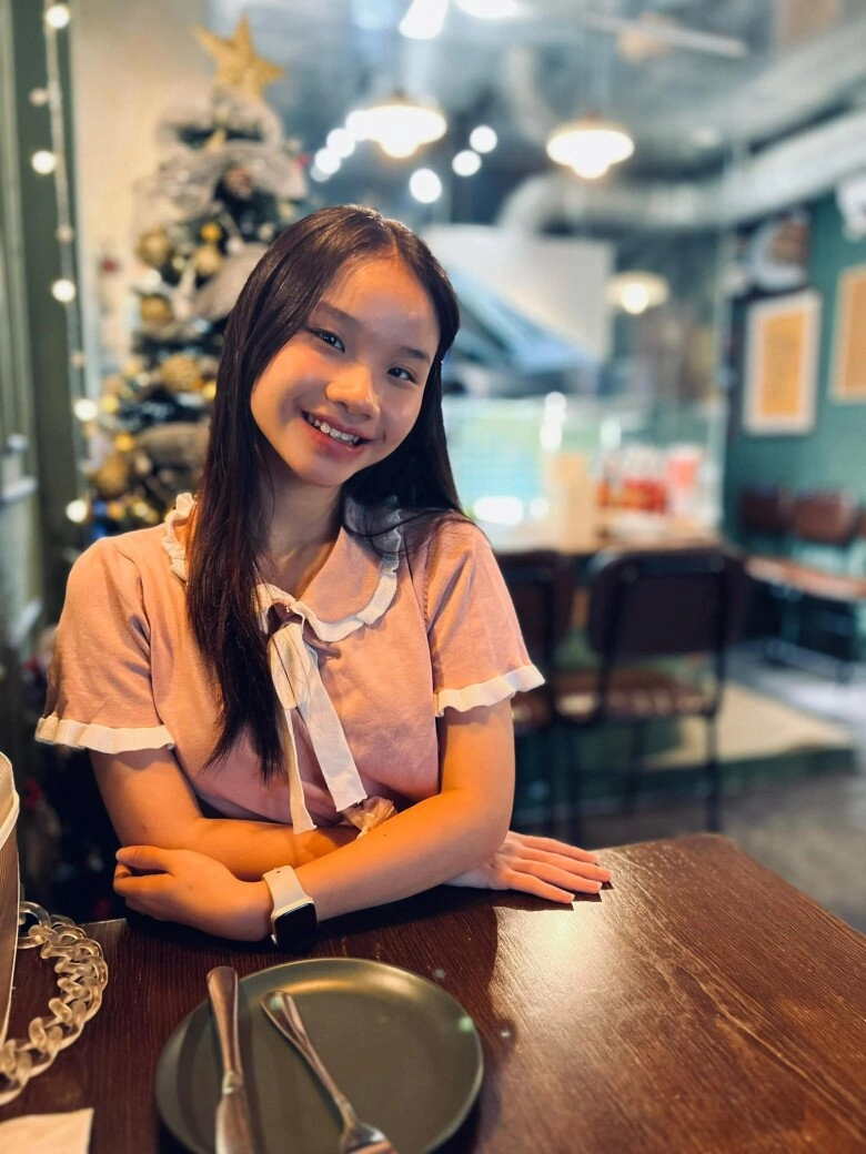 Con gái mc thành trung sướng như công chúa được bố ruột đón đi chơi bố tây yêu chiều khiến mẹ hạnh phúc lây - 4