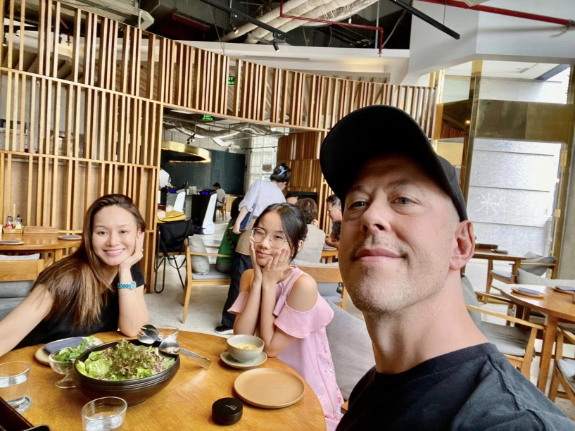 Con gái mc thành trung sướng như công chúa được bố ruột đón đi chơi bố tây yêu chiều khiến mẹ hạnh phúc lây - 13