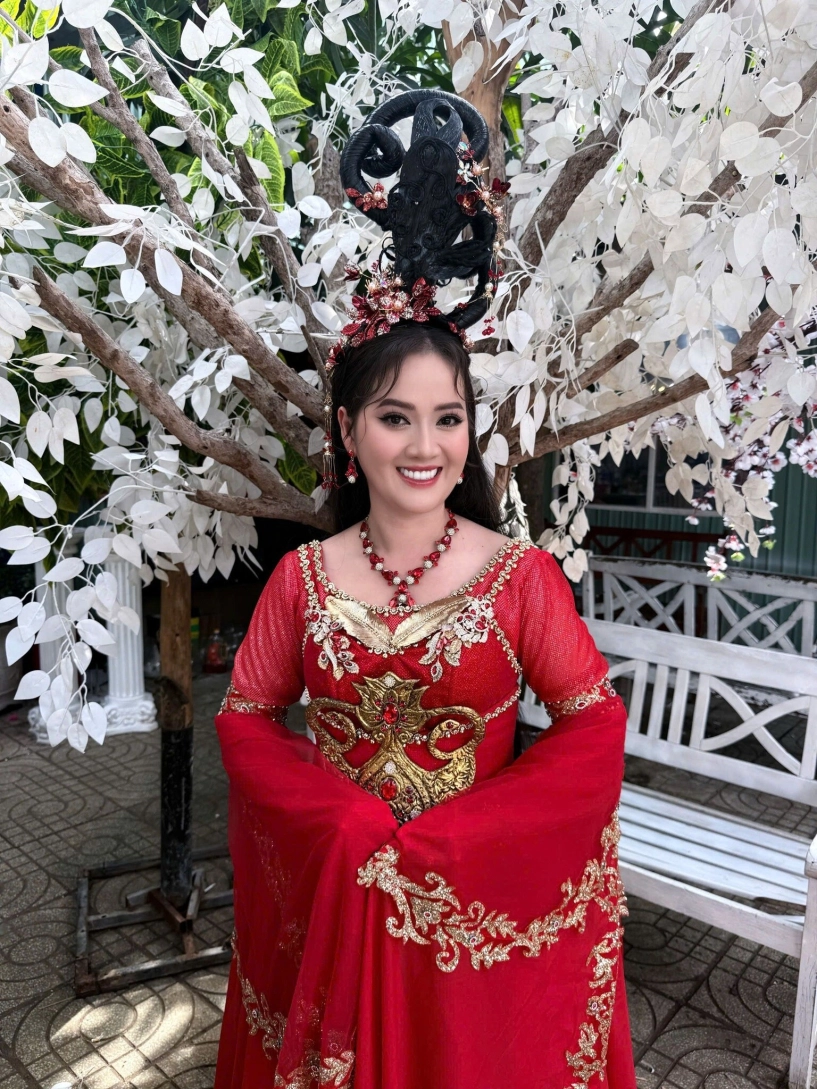 Con gái nsưt vũ linh cúi đầu xin lỗi nsnd lệ thủy dân tình ngán ngẩm vì ồn ào gia đình - 8
