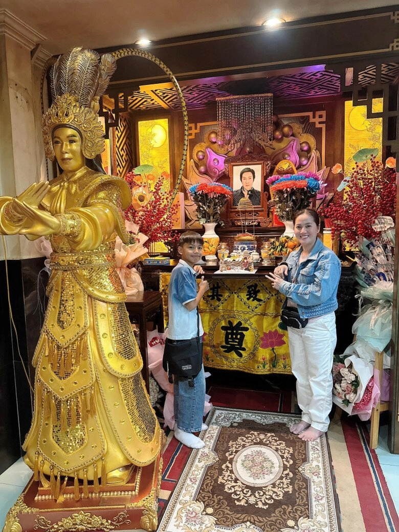 Con gái nsưt vũ linh cúi đầu xin lỗi nsnd lệ thủy dân tình ngán ngẩm vì ồn ào gia đình - 9