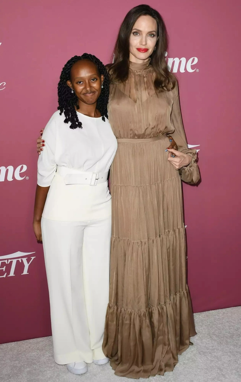 Con gái nuôi duy nhất của angelina jolie cô bé gốc phi gầy gò đổi đời học trường danh giá có dòng trang sức riêng - 5