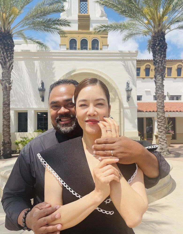 Con gái thu phương - huy mc từ cô bé khóc vì không biết tiếng anh đến nhận bằng khen của cựu tổng thống mỹ obama - 6