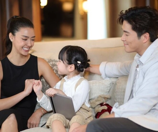 Con gái tròn 16 tuổi tôi mới dám đến gặp con tiết lộ một bí mật mà tôi sững sờ - 1