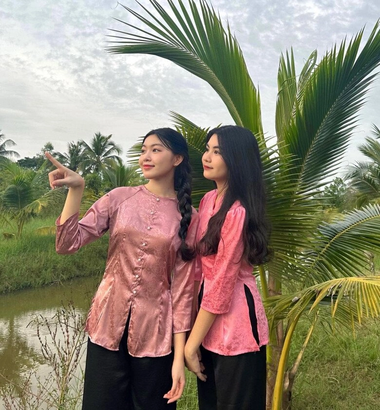 Con gái út quyền linh có phong cách khác hẳn chị gái bạch nguyệt quang 16 tuổi nhuộm tóc khoe lưng trần cực phẩm - 9