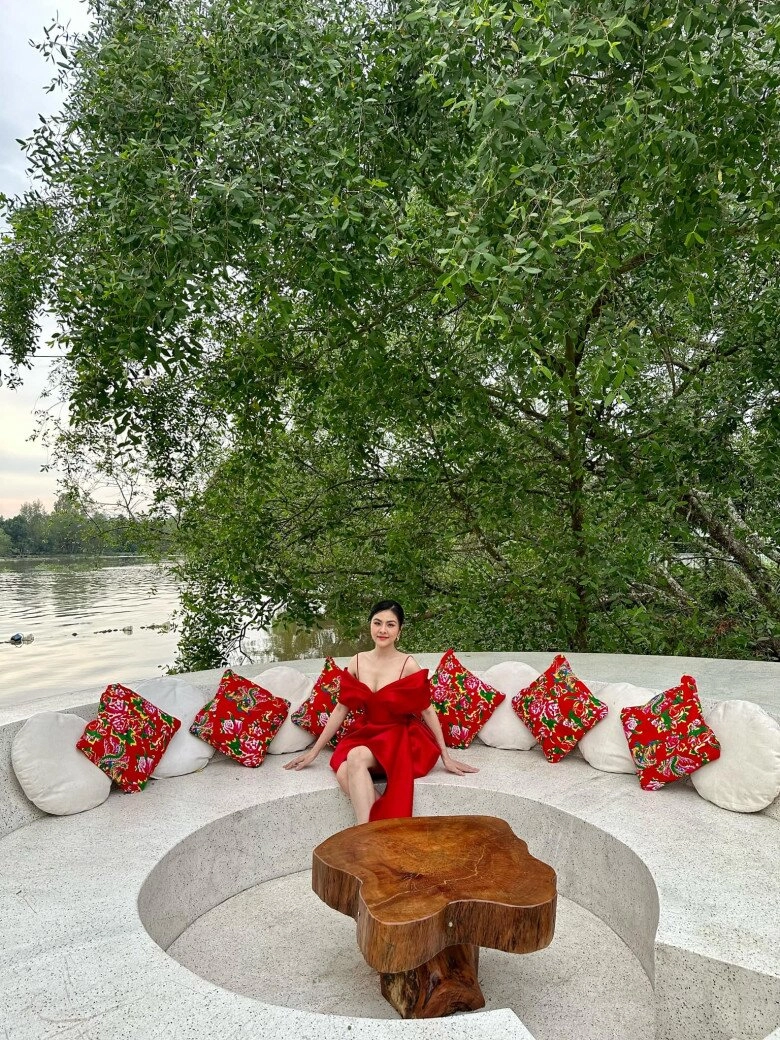 Con gái vân trang trồng cây trong biệt thự nghìn m2 khoe khu vườn xanh mướt khiến khán giả ngưỡng mộ - 13