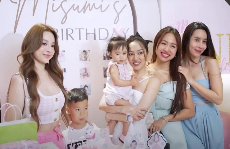 Con sao vào sinh nhật 1 tuổi quý tử nhà cường đô la mở tiệc sang chảnh con gái đỗ mỹ linh lộ diện mạo - 16