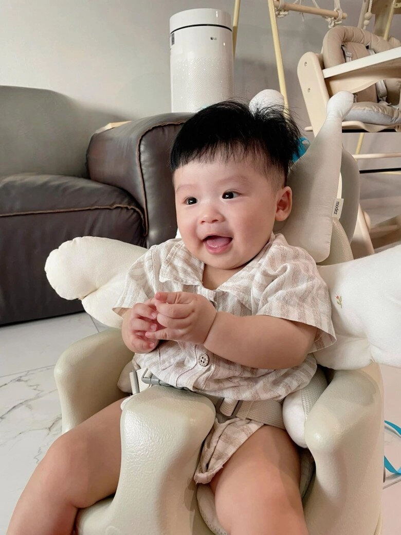 Con sao việt lai hàn ái nữ nhà lâm chấn khang có năng khiếu nghệ thuật cặp song sinh của sam xinh như thiên thần - 7