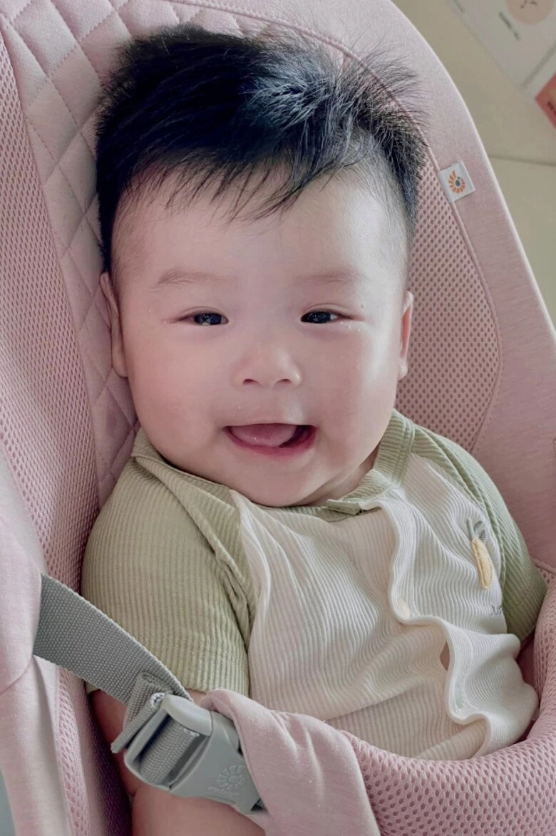 Con sao việt lai hàn ái nữ nhà lâm chấn khang có năng khiếu nghệ thuật cặp song sinh của sam xinh như thiên thần - 8