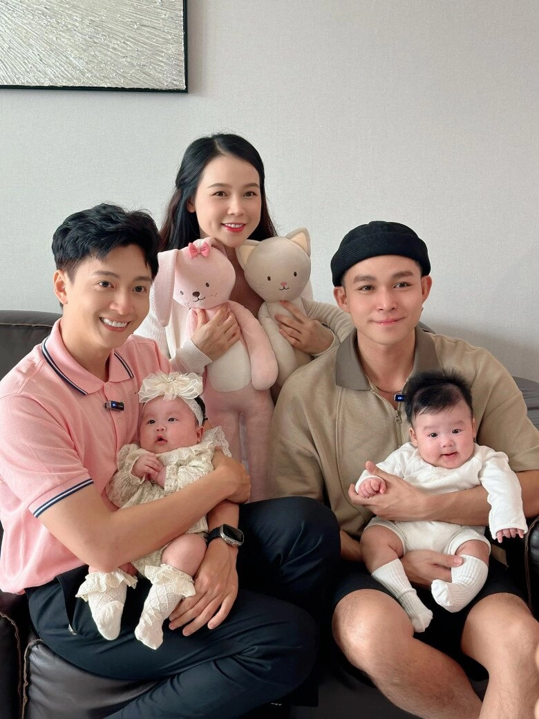 Con sao việt lai hàn ái nữ nhà lâm chấn khang có năng khiếu nghệ thuật cặp song sinh của sam xinh như thiên thần - 9