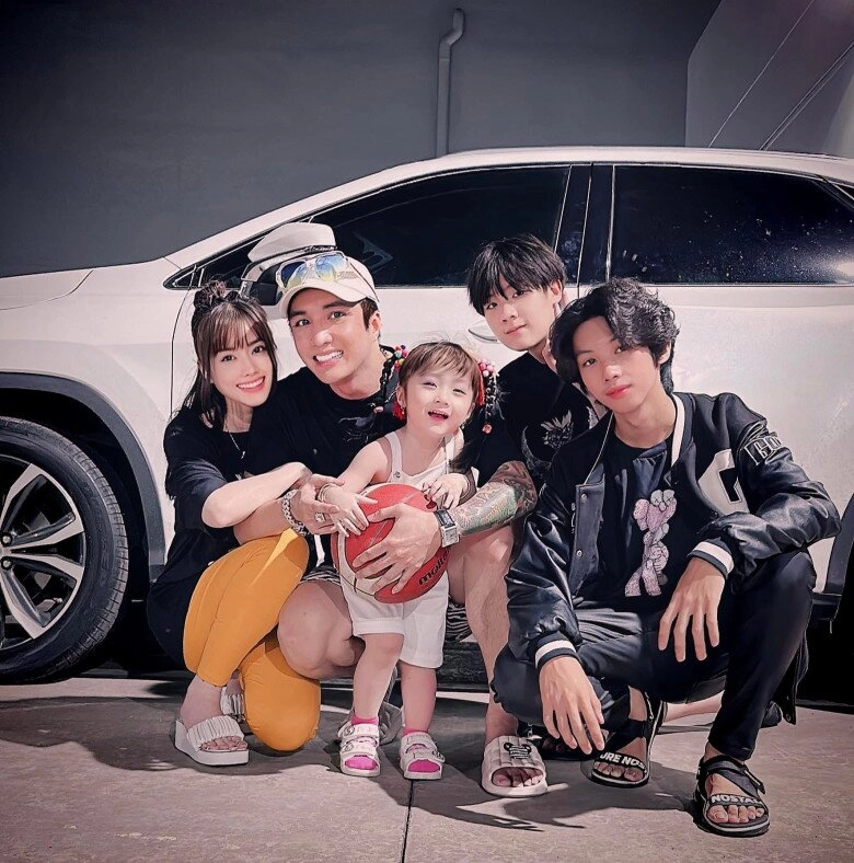 Con sao việt lai hàn ái nữ nhà lâm chấn khang có năng khiếu nghệ thuật cặp song sinh của sam xinh như thiên thần - 14