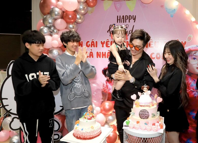 Con sao việt lai hàn ái nữ nhà lâm chấn khang có năng khiếu nghệ thuật cặp song sinh của sam xinh như thiên thần - 16