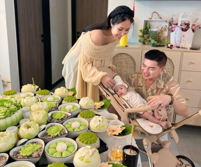 Con sao việt mang họ mẹ quang minh mong quý tử giống bố việt trinh giấu mặt con trai suốt 15 năm - 1