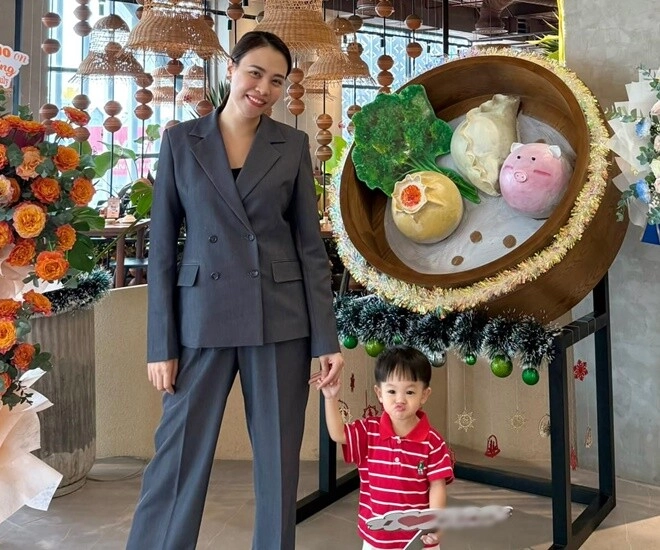 Con sao việt ra dáng ông bà chủ tương lai ái nữ chi bảo 2 tháng tuổi đã như chủ tịch đi thăm cơ ngơi - 4