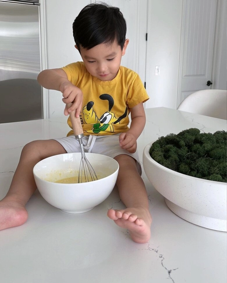 Con sao việt trổ tài làm bánh quý tử nhà lê phương làm bánh trung thu con trai tăng thanh hà cực chuyên nghiệp - 11