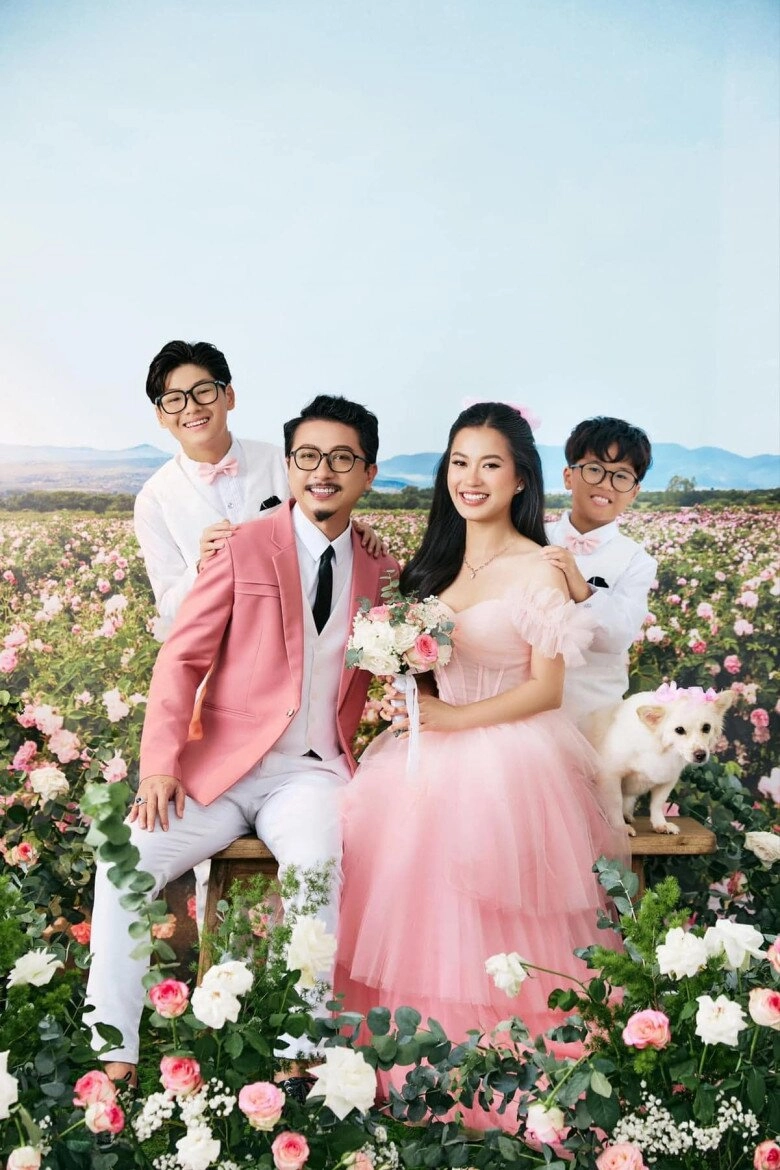 Con trai của lâm vỹ dạ ở tuổi dậy thì mắc cỡ vì bị mẹ hôn cảm thấy bình thường khi phụ huynh nổi tiếng - 7