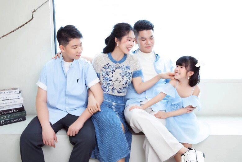 Con trai lê phương mừng sinh nhật 12 tuổi đúng ngày 29 ngoại hình điển trai ngày càng giống bố quách ngọc ngoan - 7