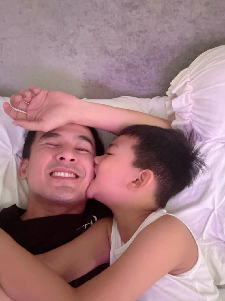 Con trai quốc tịch mỹ nhà thúy diễm tình cảm chúc mừng sinh nhật bố ngoại hình điển trai y hệt lương thế thành - 9