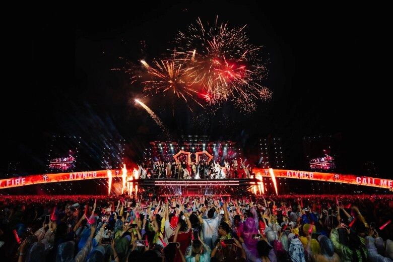 Concert anh trai vượt ngàn chông gai gặp kiếp nạn đến đêm cuối nsnd tự long cứu sân khấu dàn sao đội mưa diễn - 6