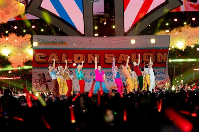 Concert anh trai vượt ngàn chông gai gặp kiếp nạn đến đêm cuối nsnd tự long cứu sân khấu dàn sao đội mưa diễn - 10