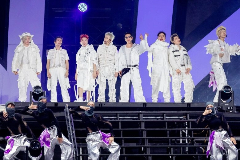 Concert anh trai vượt ngàn chông gai gặp kiếp nạn đến đêm cuối nsnd tự long cứu sân khấu dàn sao đội mưa diễn - 11