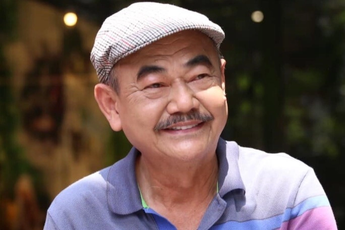 Cuộc sống cô độc của nam nsưt cao 3 mét bẻ đôi tuổi thơ gọi cha mẹ là anh chị giờ u70 sợ có con - 1