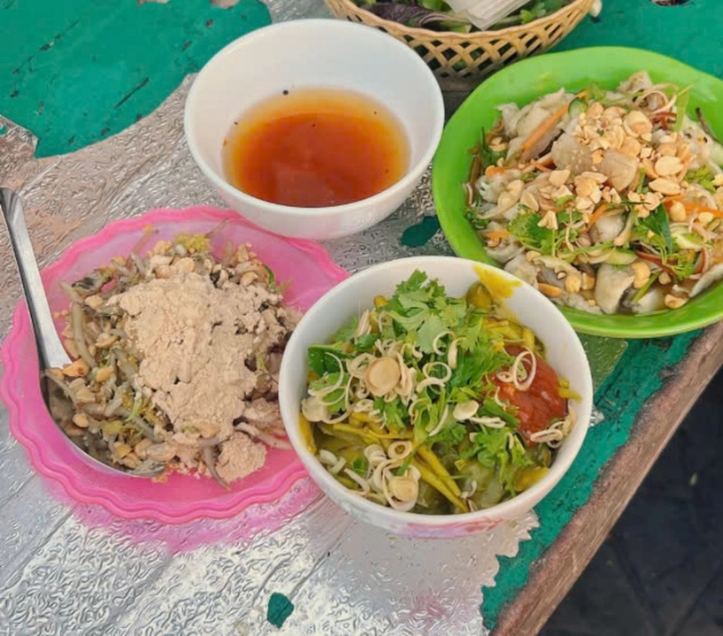 đặc sản chân dài foodtour hải phòng nhiều người mắt sưng húp - 11