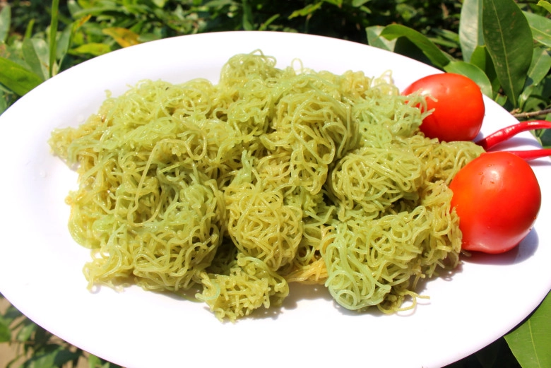 Đặc sản chỉ có ở đà nẵng nhìn sợ khiếp vía xưa không ai biết đến nay thành món đặc sản lạ ở thành phố càng ăn càng mê - 3