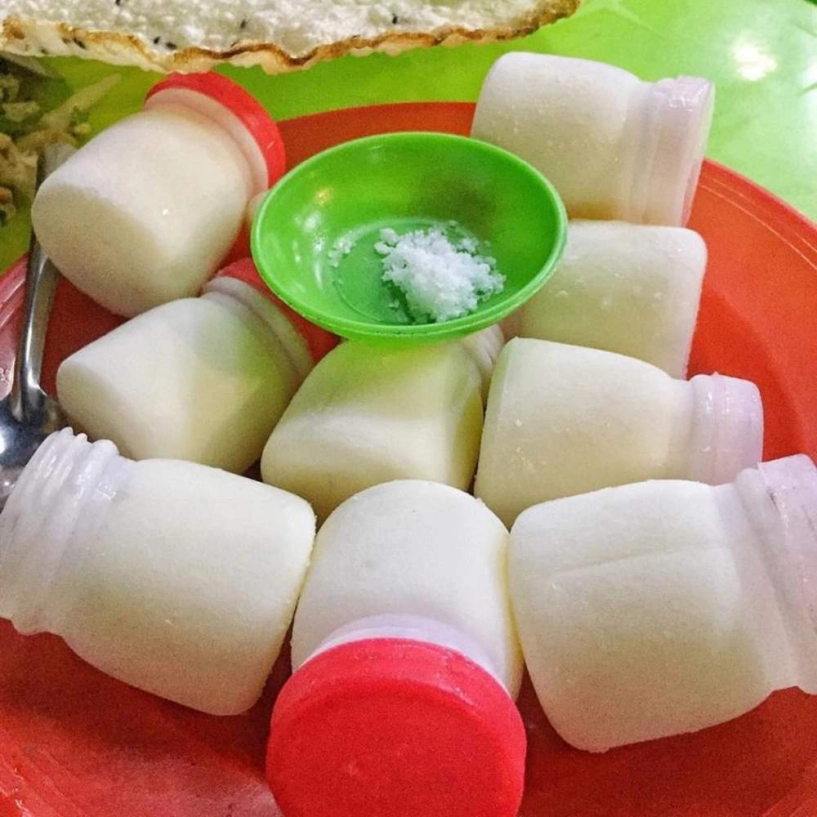 Đặc sản nhà làm chỉ có ở đà nẵng cả xóm bán một món ăn vặt lạ mà quen hương vị 3 trong 1 ai cũng ăn được - 2