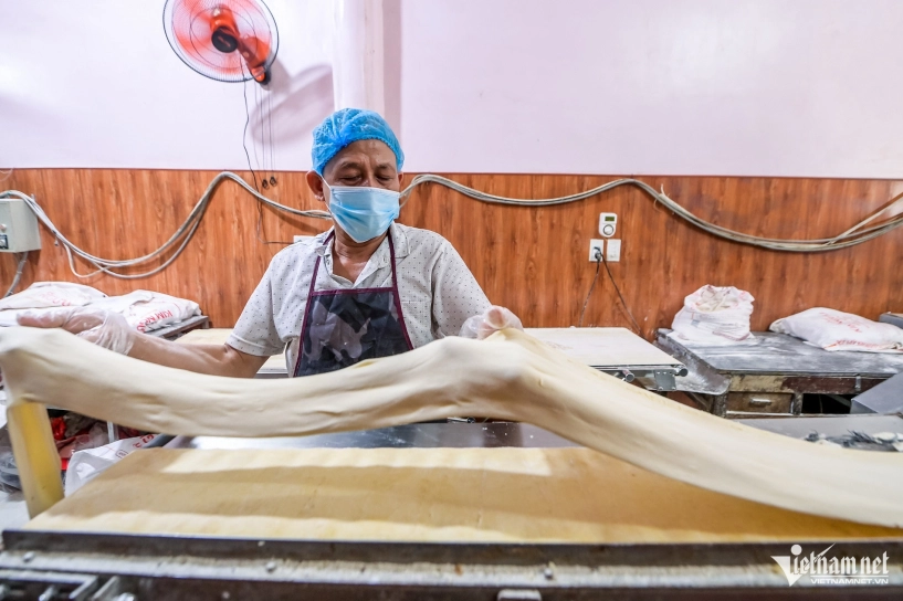 Đặc sản thơm ngậy ở nam định giá 5000 đồng anh chủ bán gần vạn chiếc mỗi ngày - 1