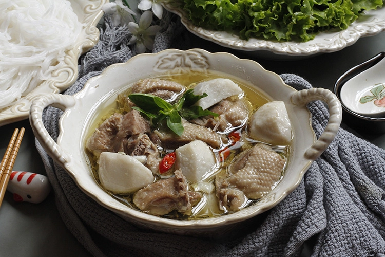 Đặc sản vịt om sấu chua hà nội ăn đúng mùa càng chuẩn vị mách bạn 5 địa chỉ ngon bổ rẻ - 1