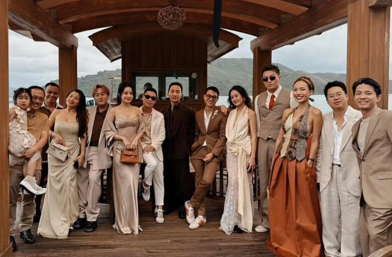 Đám cưới salim - doanh nhân hải long con gái pam iu ơi được mẹ dắt tay vào lễ đường đầu đội nhẫn cưng xỉu - 12