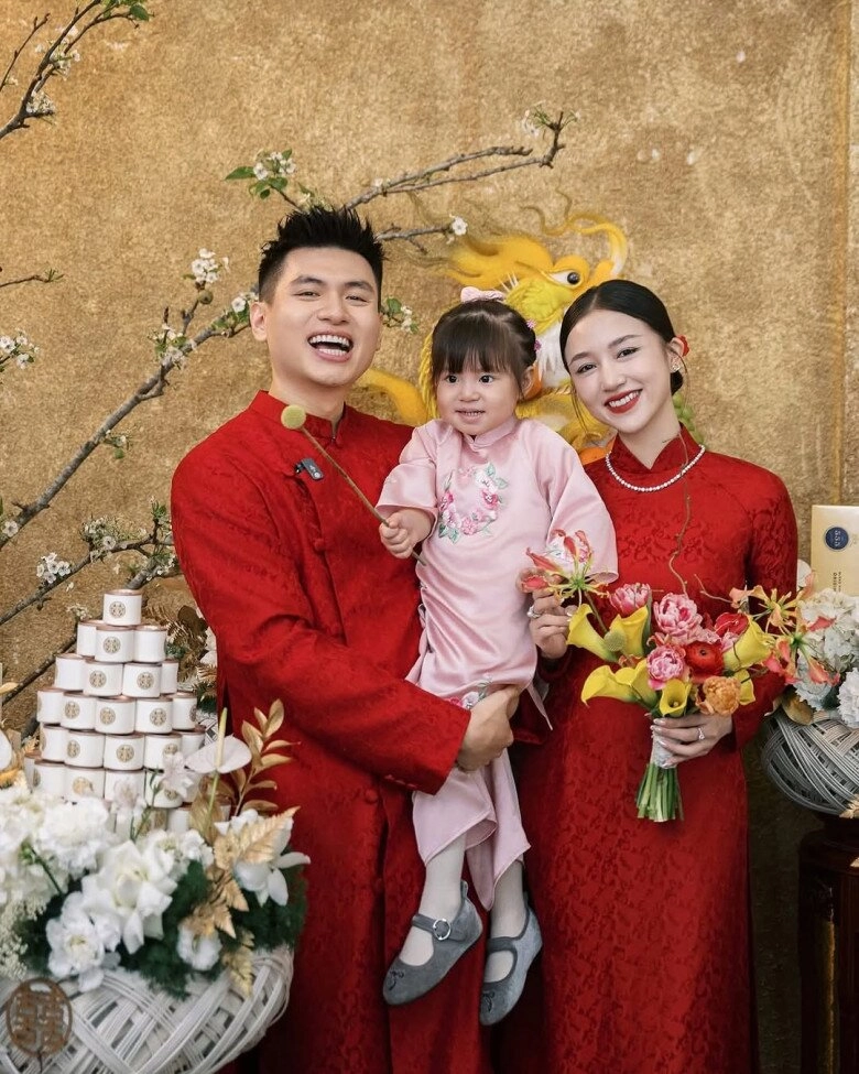 Đám cưới salim - doanh nhân hải long con gái pam iu ơi được mẹ dắt tay vào lễ đường đầu đội nhẫn cưng xỉu - 20