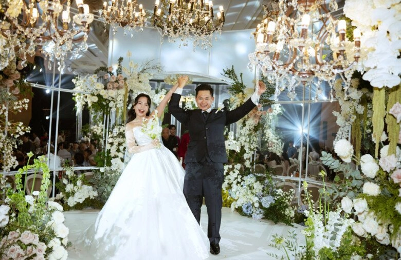 Đám cưới sao việt hot nhất năm qua hoa hậu khánh vân lấy chồng hơn 17 tuổi midu về làm dâu hào môn - 9