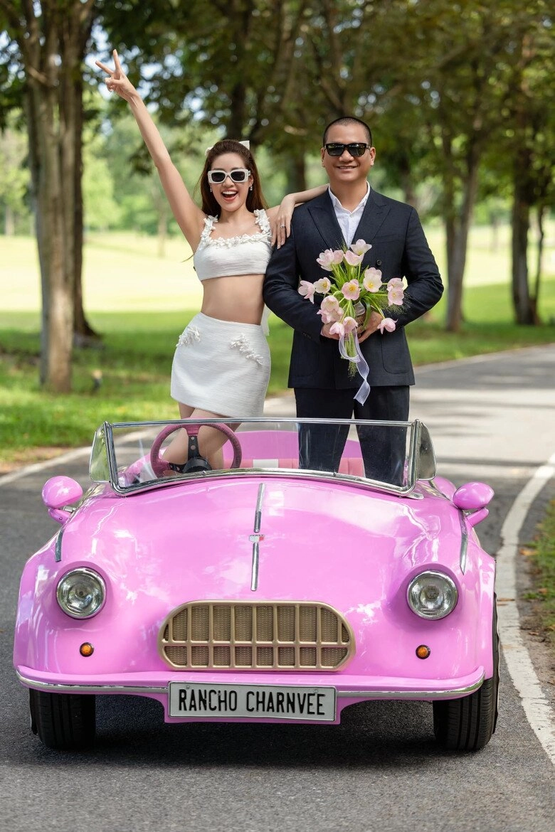 Đám hỏi của hoa hậu khánh vân với chồng hơn 17 tuổi cô dâu bật khóc rơi nước mắt vì được gọi tiếng chồng ơi - 11