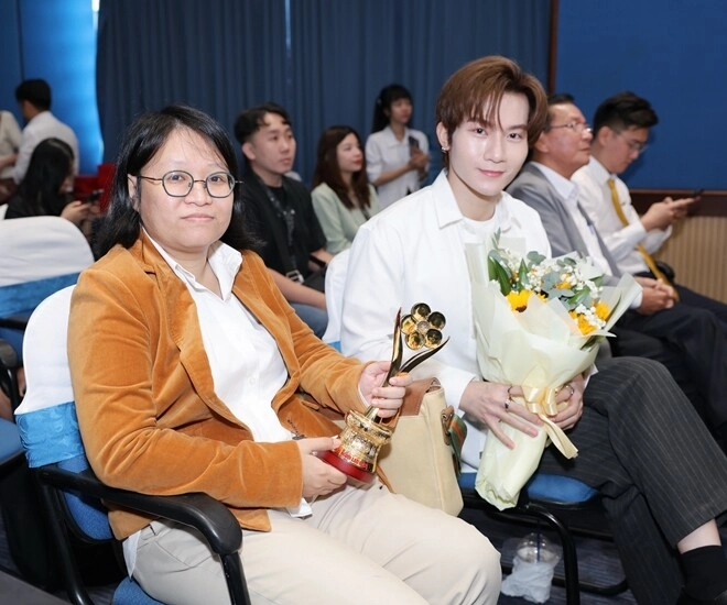 Dàn anh trai chông gai ẵm toàn bộ hạng mục giải mai vàng 2024 nsnd tự long liên tục đón tin vui - 5