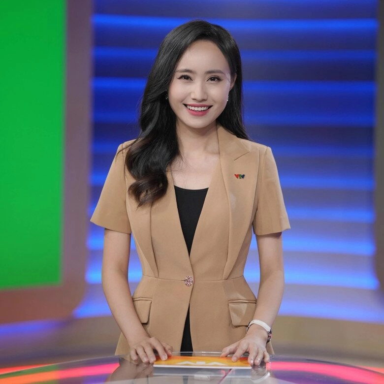 Dàn btv vtv tham gia diễu hành a80 người từng không được lên dẫn vì quá xấu người thi đỗ 2 trường đại học - 5