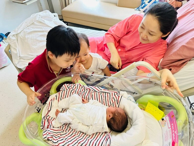 Dàn btv vtv tham gia diễu hành a80 người từng không được lên dẫn vì quá xấu người thi đỗ 2 trường đại học - 9