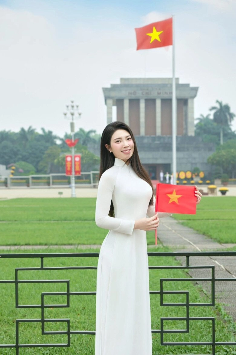 Dàn btv vtv tham gia diễu hành a80 người từng không được lên dẫn vì quá xấu người thi đỗ 2 trường đại học - 20